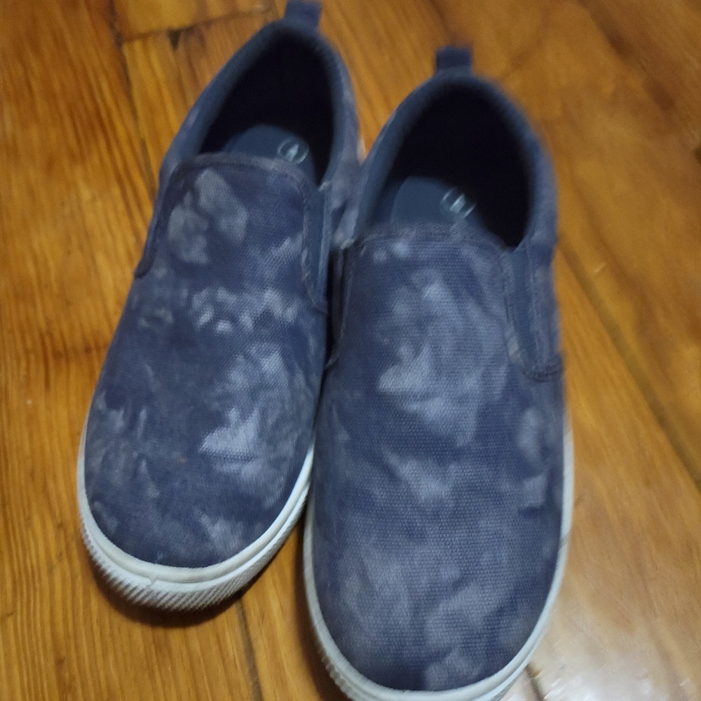 Cat & jack casual sneakers